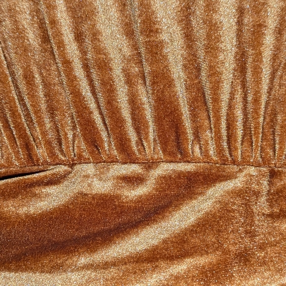 Beautiful caramel colored velvet midi. Size S. - Picture 6 of 9